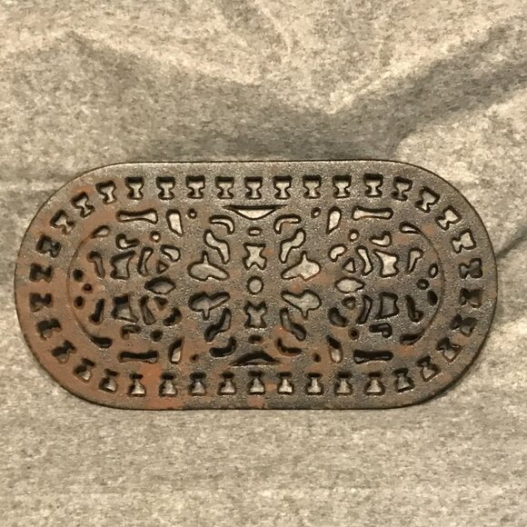 Cast Iron Trivet Rustic Trivets For Hot Pots And Pans, Decorative Kitchen Trivet - Picture 2 of 7